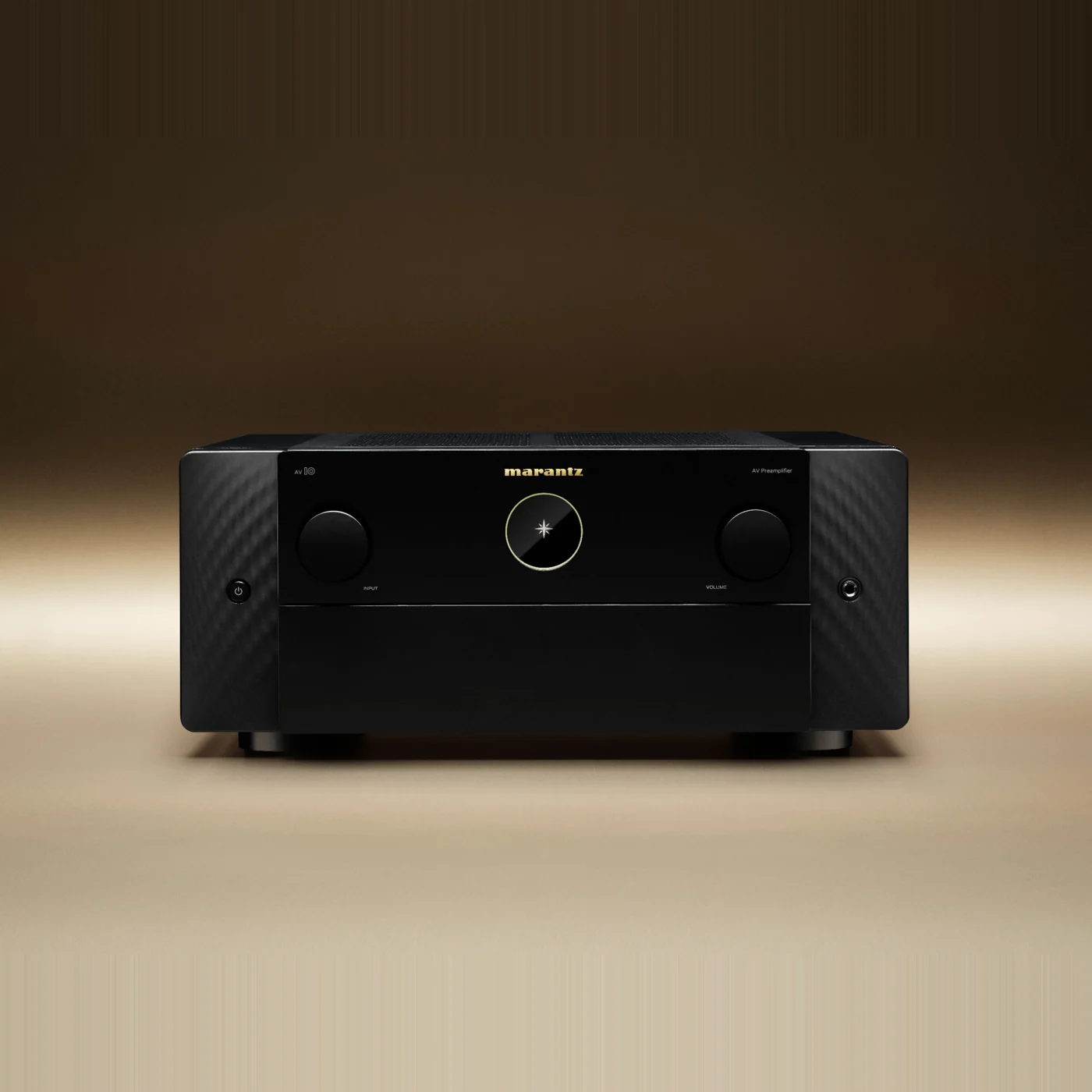Marantz AV 10 in Schwarz