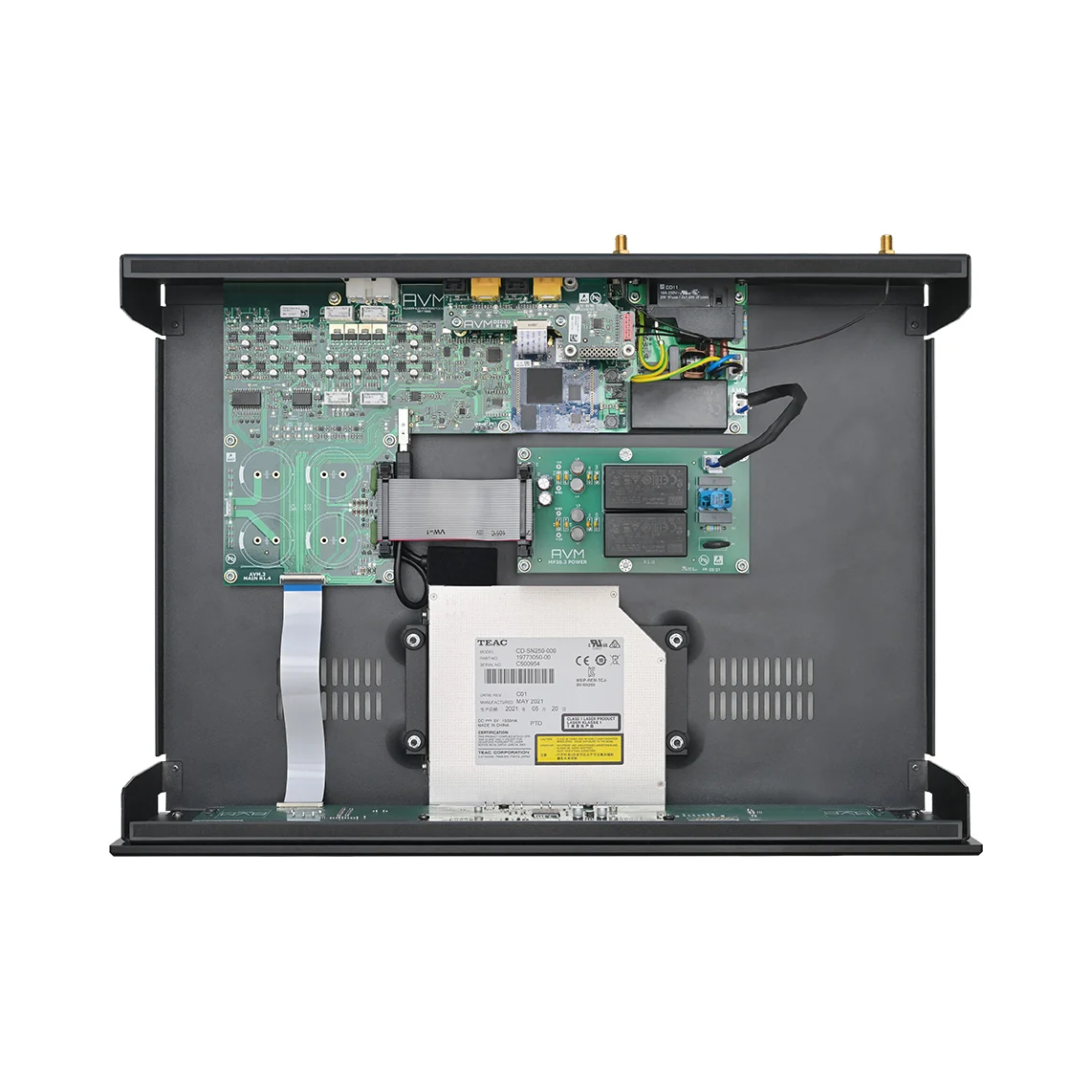 AVM MP 30.3 Innenansicht mit CD-Laufwerk und Wandlerplatine