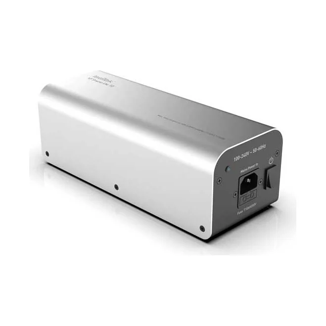 IsoTek V5 Syncro Uni 10 in Silber