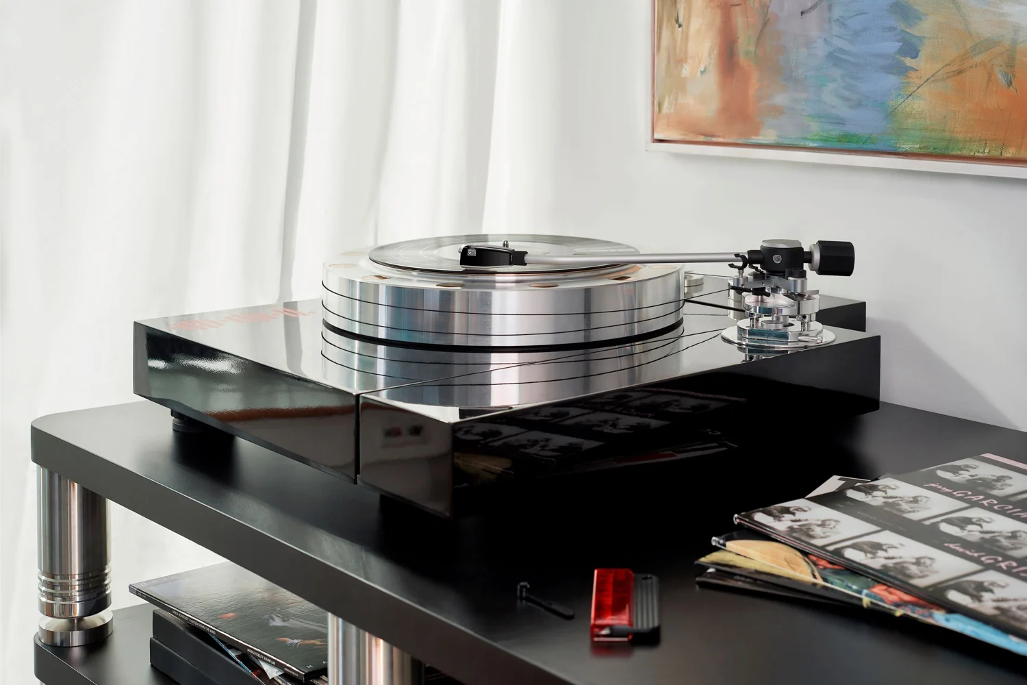 Ortofon AS-309R 12-Zoll-Tonarm, montiert an einem Plattenspieler
