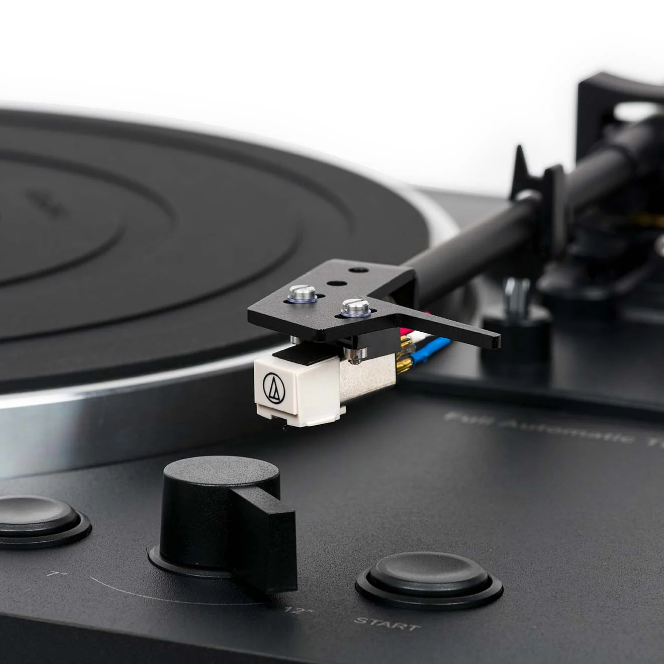 Thorens TD 101 A Tonarm mit Audio-Technica AT3600 Tonabnehmer, Detailansicht
