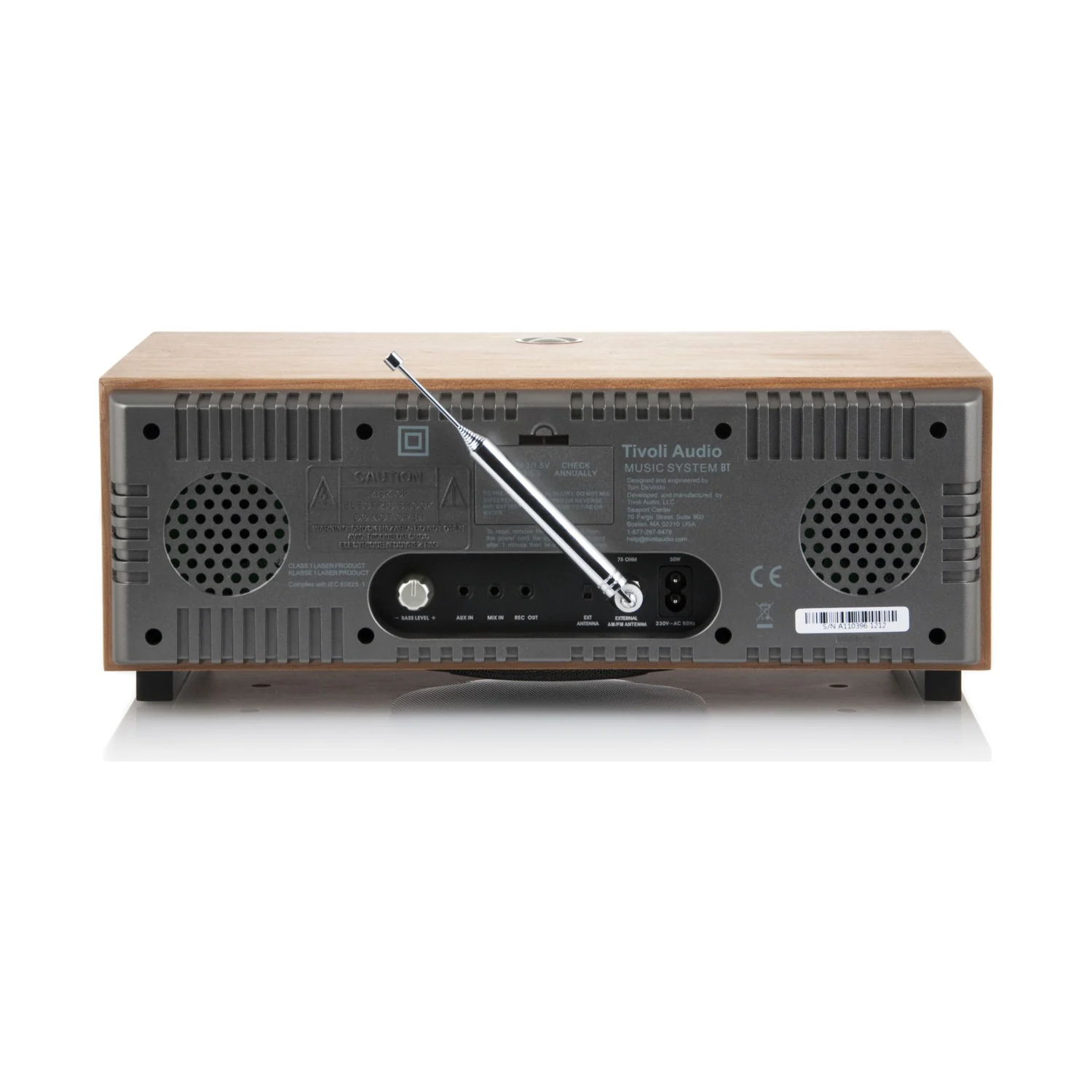 Tivoli Music System+ in Kirsche/Taupe, Rueckseite mit Anschluessen