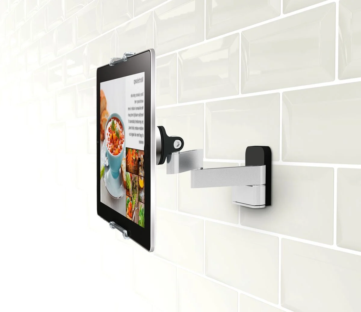 Vogel's TMS 1030 Tablet-Wandhalterung an einer gefliesten Küchenwand