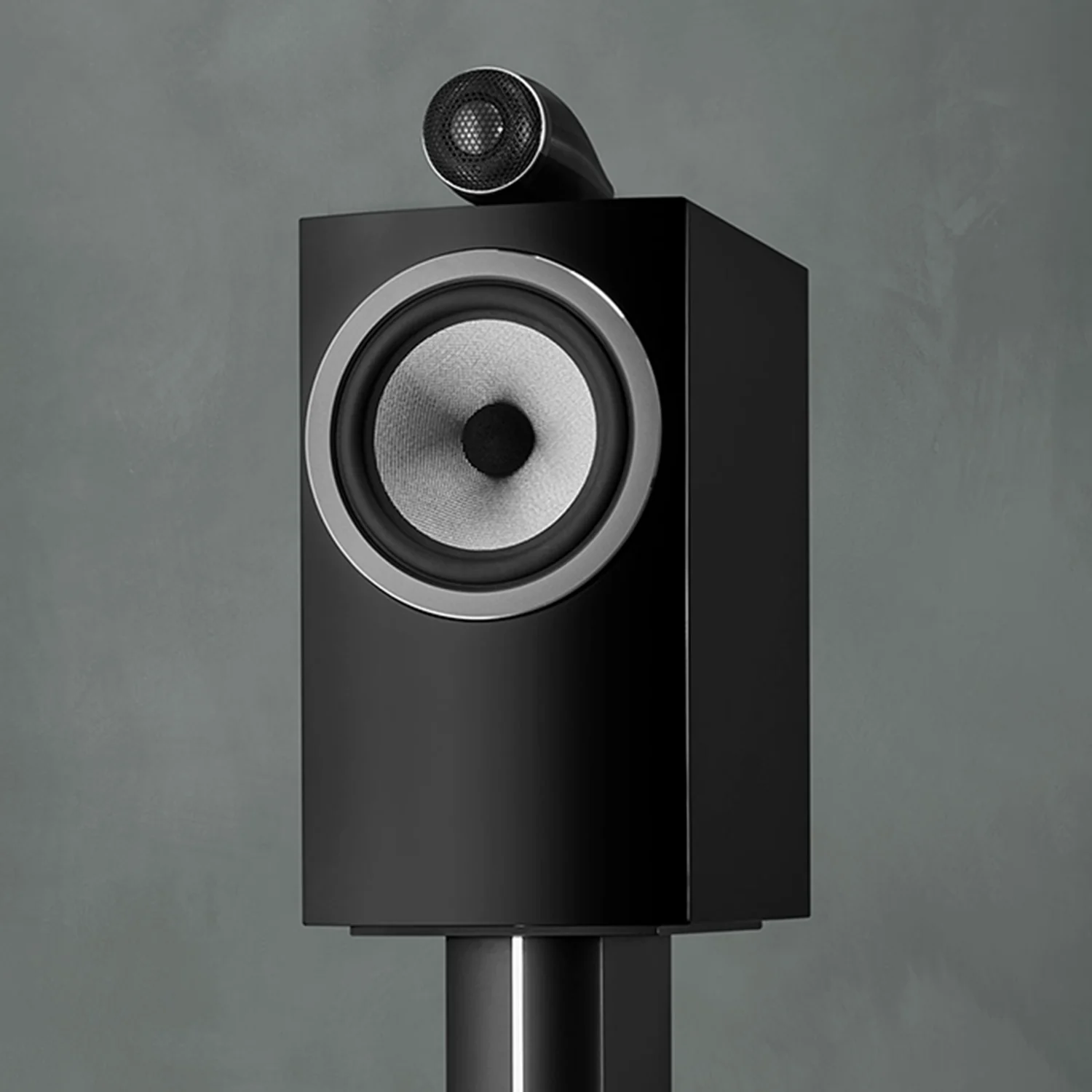 Bowers & Wilkins 705 S3 in Hochglanz Schwarz